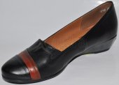 Dámska kožená obuv  AGA - čierno-hnedá