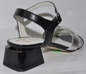 Dámske kožené sandálky 11491 - čierno strieborné