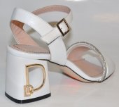 Dámske kožené sandálky 12020 - biele