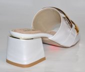Dámske kožené vsuvky Olivia Shoes 12033 - biele perleťové