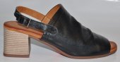 Dámske kožené sandálky 12023 - čierne